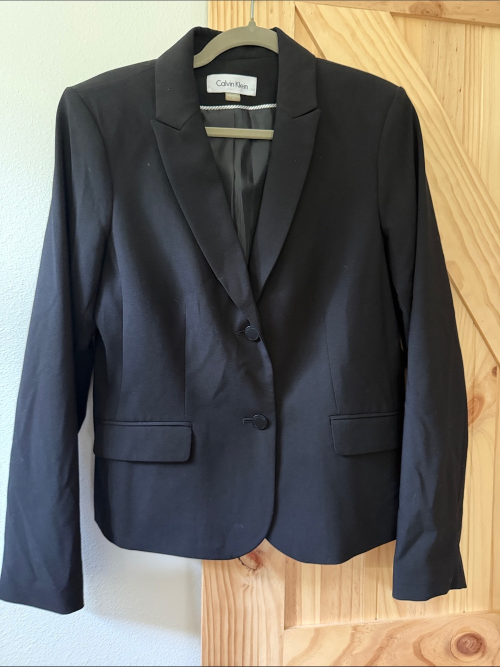 Calvin Klein Black Women's Two-Button Tailored Blazer